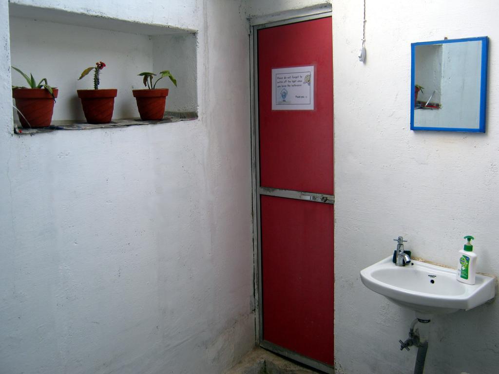 Friends In Khajuraho Apartment Exterior photo